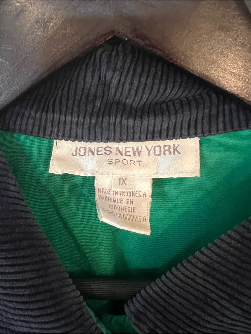 Vintage Green Toggle Coat with Corduroy Collar - Picture 2 of 11